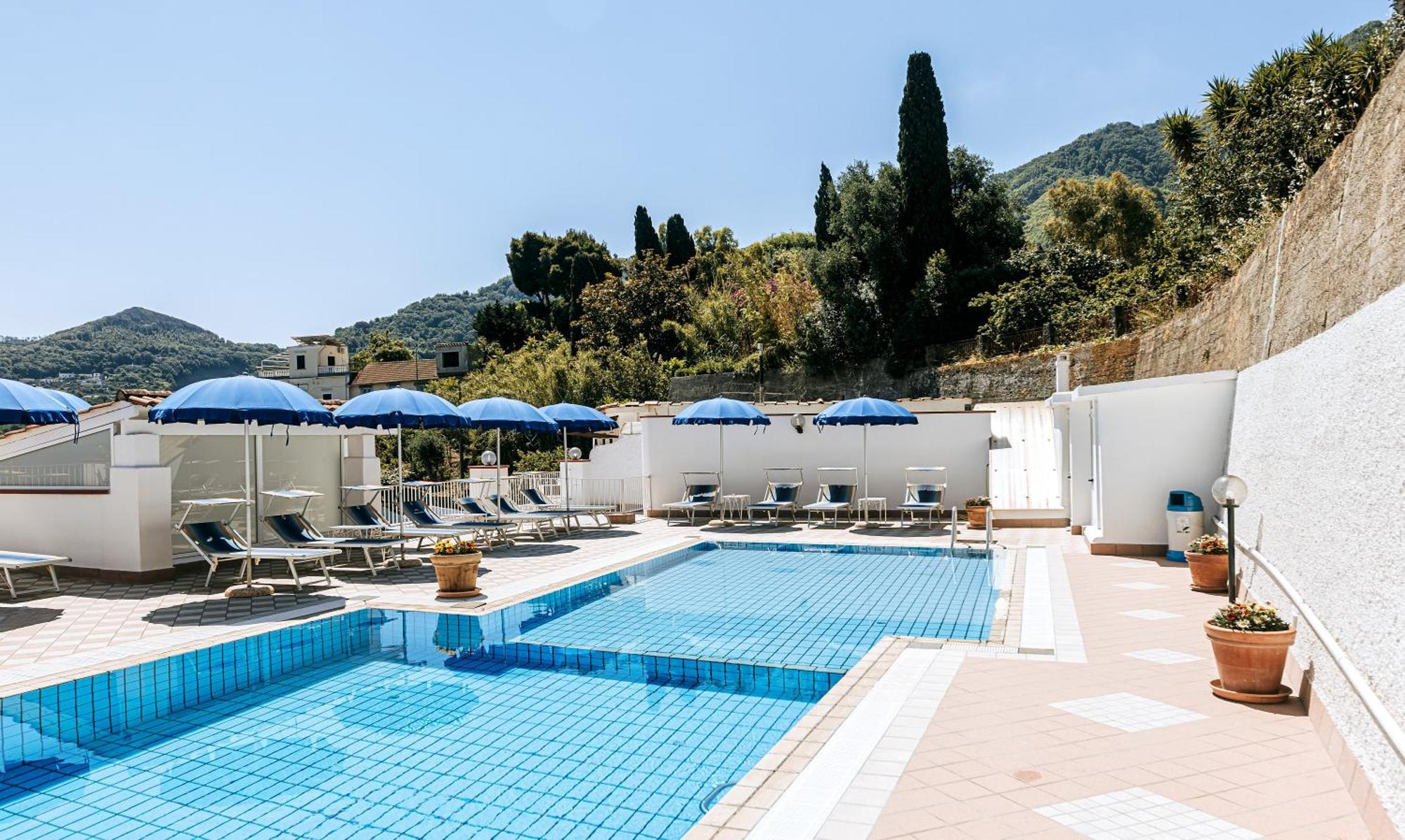 Hotel Villa D'Orta Isquia Exterior foto