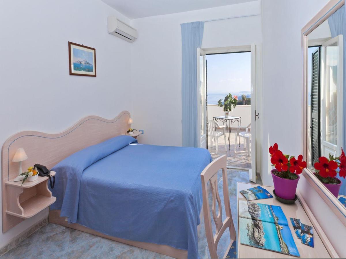 Hotel Villa D'Orta Isquia Habitación foto